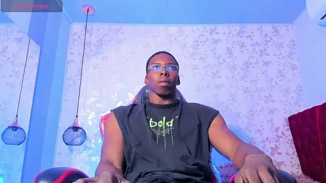 Snapshot of mike_aly chatting on 27, 11, 2025 mike aly online show from 27, 11, 2025