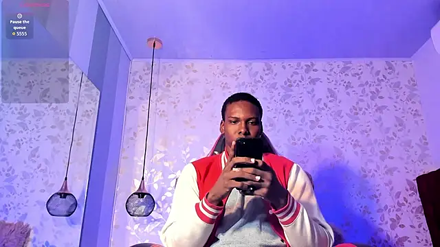 Snapshot of mike_aly chatting on 29, 11, 2025 mike aly online show from 29, 11, 2025