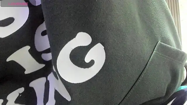 Snapshot of mike_aly chatting on 4, 12, 2025 mike aly online show from 4, 12, 2025