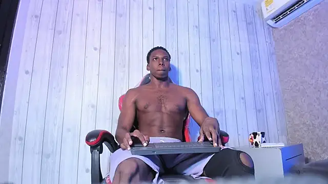 Snapshot of mike_aly chatting on 14, 1, 2026 mike aly online show from 14, 1, 2026