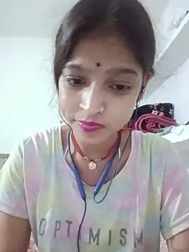 Mohnicute online show from 18, 5, 2026