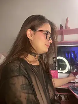 Loreleibell  online show from 15, 12, 2025