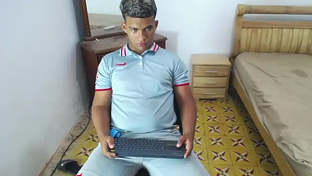 mathews    online show from 20, 12, 2025