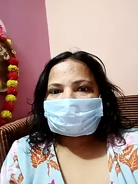 Snapshot of meera_hotty chatting on 12, 11, 2025 meera hotty online show from 12, 11, 2025