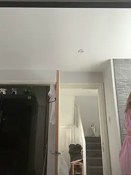 Snapshot of Cutebrowneyes_ chatting on 14, 12, 2025 Cutebrowneyes online show from 14, 12, 2025