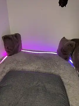 AuroraAllure 27 online show from 19, 3, 2026