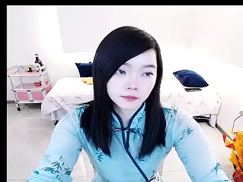 Snapshot of Shaurk chatting on 14, 12, 2025 Shaurk online show from 14, 12, 2025