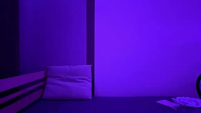 EmilySkyline online show from 22, 11, 2025