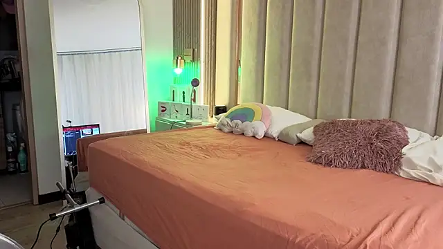 Snapshot of Iamnyxy chatting on 4, 12, 2025 Iamnyxy online show from 4, 12, 2025