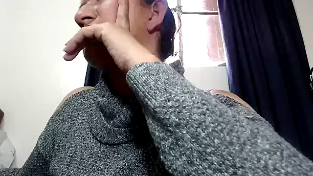 Snapshot of Tiff_Dirty69 chatting on 26, 4, 2026 Tiff Dirty69 online show from 26, 4, 2026