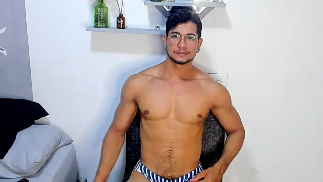 Snapshot of Nolan_joness chatting on 7, 7, 2026 Nolan joness online show from 7, 7, 2026