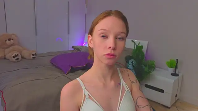 LilyPoetry  online show from 22, 11, 2025