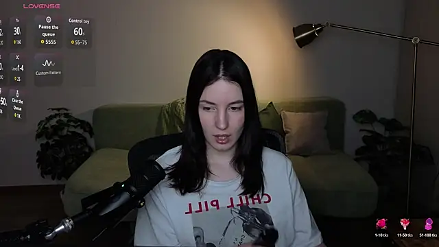 Snapshot of v_crizis324 chatting on 6, 6, 2026 v crizis324 online show from 6, 6, 2026