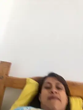 Snapshot of valeria_absurdah chatting on 5, 12, 2025 valeria absurdah online show from 5, 12, 2025