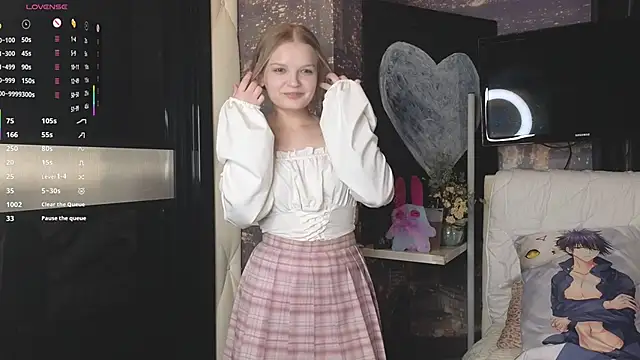 Snapshot of MicheleHonas chatting on 16, 11, 2025 MicheleHonas online show from 16, 11, 2025