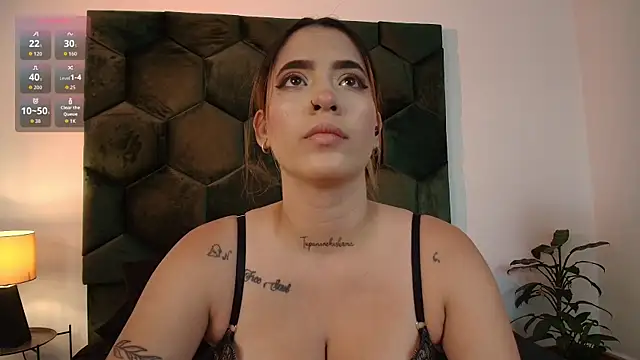 Snapshot of StephanieMadison chatting on 15, 12, 2025 StephanieMadison online show from 15, 12, 2025