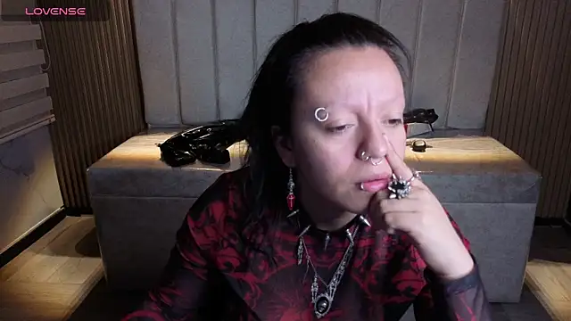 Snapshot of Belladonna_trix chatting on 20, 6, 2026 Belladonna trix online show from 20, 6, 2026