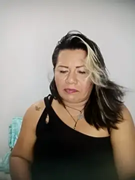 Snapshot of angi_daw chatting on 14, 1, 2026 angi daw online show from 14, 1, 2026