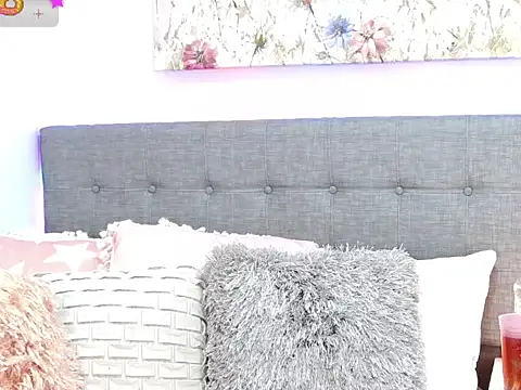 Antonella Lee online show from 8, 2, 2026