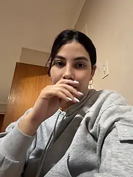 Snapshot of Anna_Bitch_Disgusting chatting on 2, 7, 2026 Anna Bitch Disgusting online show from 2, 7, 2026