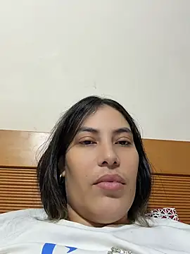 Snapshot of Anna_Bitch_Disgusting chatting on 3, 7, 2026 Anna Bitch Disgusting online show from 3, 7, 2026