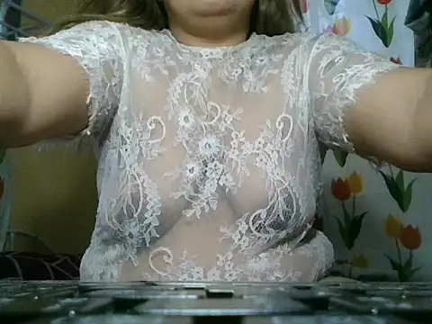 Snapshot of loriepinay46 chatting on 30, 5, 2026 loriepinay46 online show from 30, 5, 2026