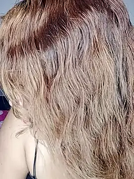 Snapshot of Alixx_01 chatting on 27, 11, 2025 Alixx 01 online show from 27, 11, 2025