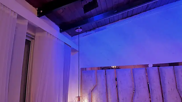 Snapshot of Caroline_palmerr chatting on 2, 2, 2026 Caroline palmerr online show from 2, 2, 2026