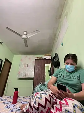 Cute hotzara online show from 24, 3, 2026