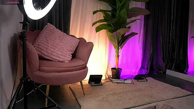 WendyyLuv online show from 19, 6, 2026