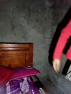 Snapshot of gugu0022 chatting on 18, 12, 2025 gugu0022 online show from 18, 12, 2025