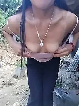 Snapshot of gugu0022 chatting on 17, 7, 2026 gugu0022 online show from 17, 7, 2026