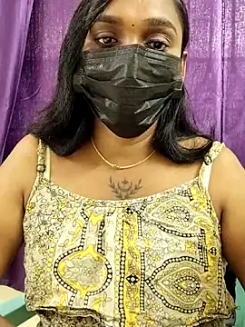 Snapshot of Dharshini98 chatting on 13, 11, 2025 Dharshini98 online show from 13, 11, 2025