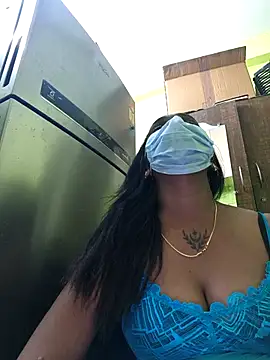 Snapshot of Dharshini98 chatting on 4, 12, 2025 Dharshini98 online show from 4, 12, 2025