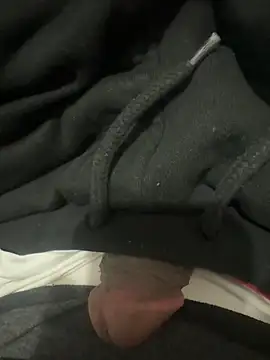 Snapshot of kangro_80 chatting on 15, 12, 2025 kangro 80 online show from 15, 12, 2025