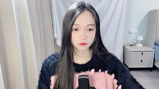 Snapshot of BoiI2u chatting on 14, 12, 2025 BoiI2u online show from 14, 12, 2025