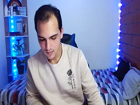 Snapshot of Maax30233 chatting on 16, 11, 2025 Maax30233 online show from 16, 11, 2025