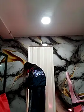 Snapshot of _mery_23 chatting on 2, 12, 2025 mery 23 online show from 2, 12, 2025