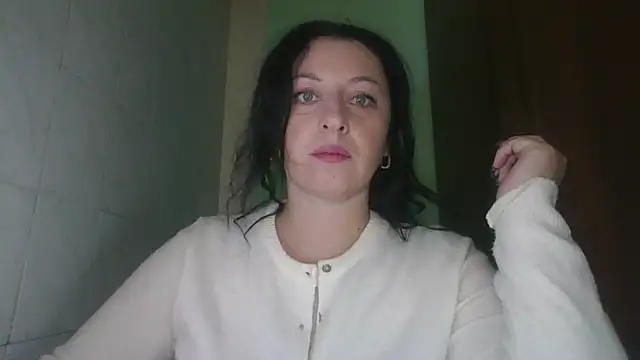 Snapshot of MelinaAx chatting on 24, 11, 2025 MelinaAx online show from 24, 11, 2025