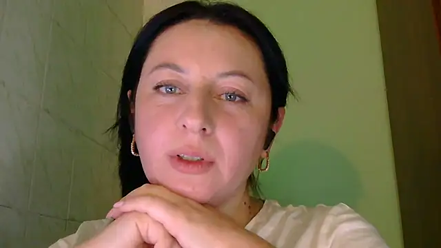 Snapshot of MelinaAx chatting on 8, 1, 2026 MelinaAx online show from 8, 1, 2026