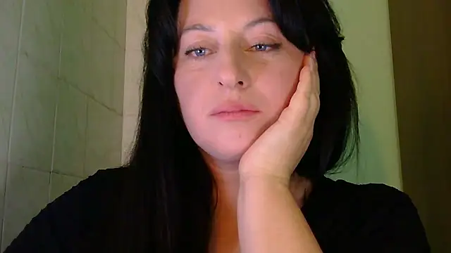 Snapshot of MelinaAx chatting on 12, 1, 2026 MelinaAx online show from 12, 1, 2026