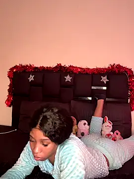 Weendolyn  online show from 3, 12, 2025