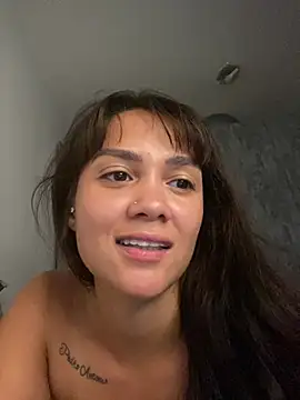 carolsapequinha online show from 14, 4, 2026