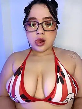 Snapshot of Sweety_chloe chatting on 3, 12, 2025 Sweety chloe online show from 3, 12, 2025