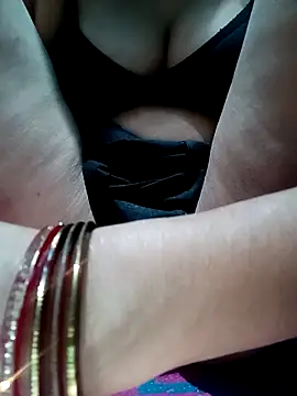 beutiful hot online show from 22, 3, 2026