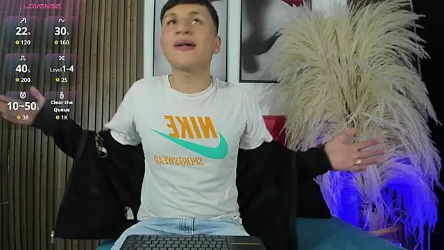 Sweet Smiith online show from 19, 11, 2025