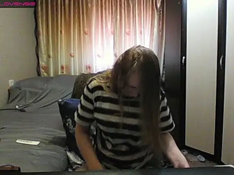 Snapshot of JenniDeep chatting on 18, 4, 2026 JenniDeep online show from 18, 4, 2026