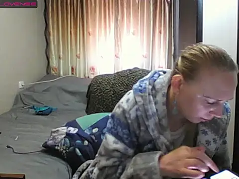 Snapshot of JenniDeep chatting on 11, 5, 2026 JenniDeep online show from 11, 5, 2026