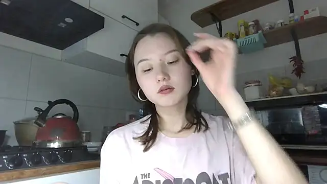 Snapshot of DeenaCaho chatting on 20, 11, 2025 DeenaCaho online show from 20, 11, 2025