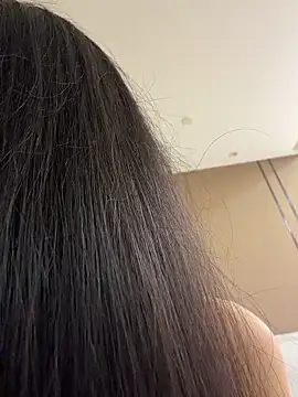 TinyBabe online show from 8, 4, 2026